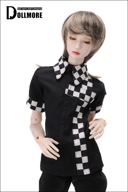 Model M Size - Chess With Me Half Shirt (Black)