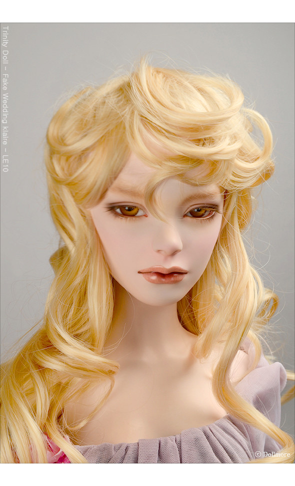 (13-14)  Versailles Wig (Blonde)