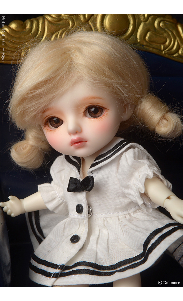 (5) Guyomi Mohair Wig (Blonde)