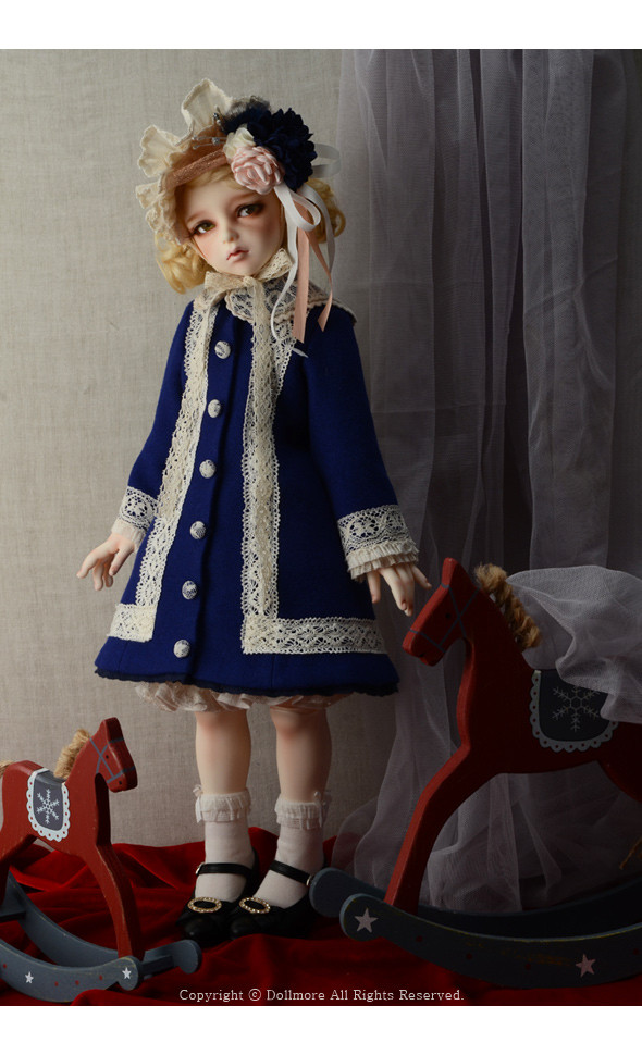 Illua Doll - Renoirs Blue Coat : Petit Dahlia - LE10