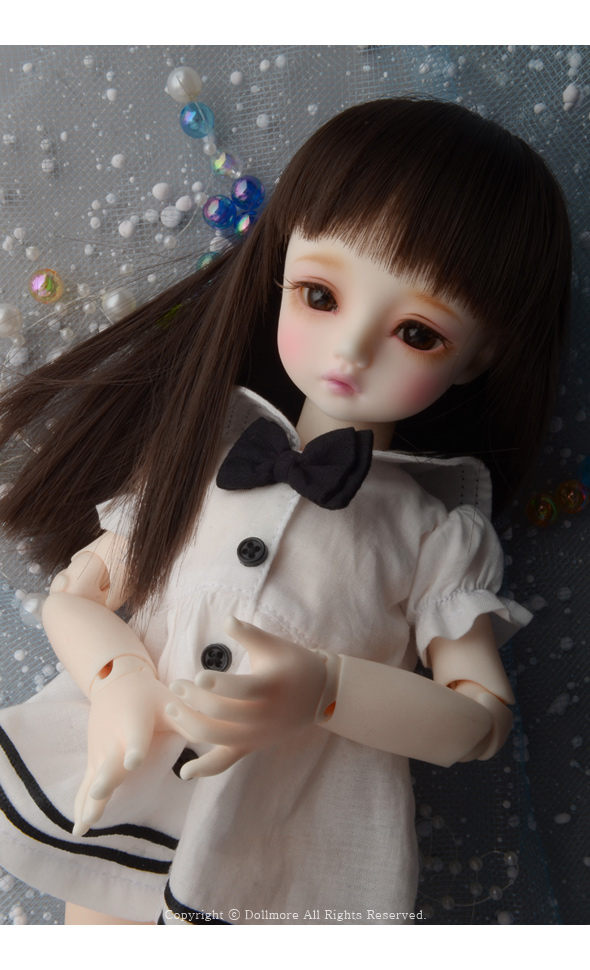 Dear Doll Girl - Mia