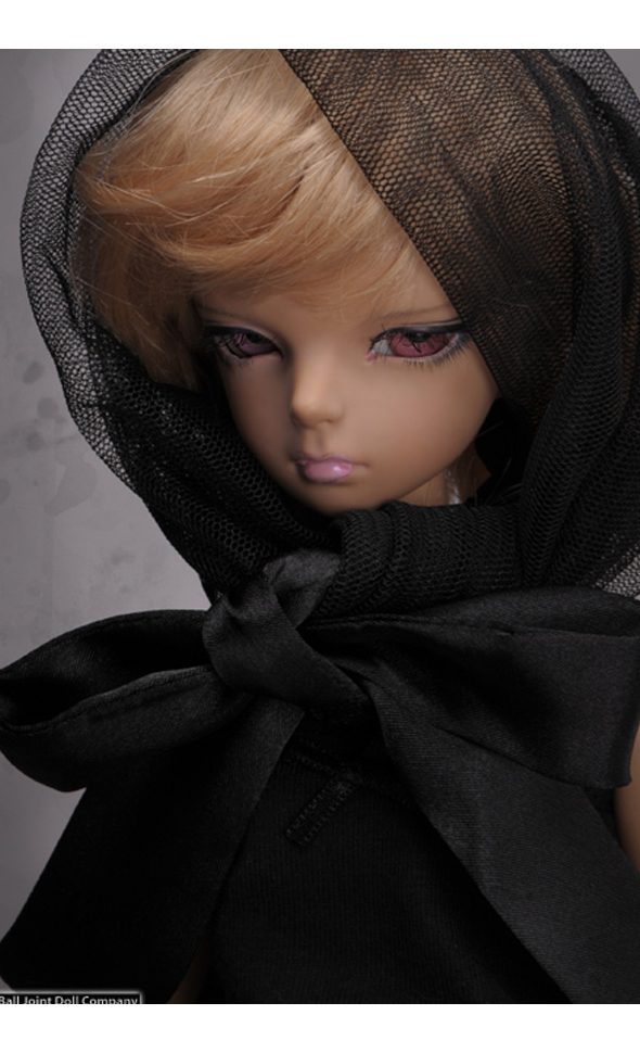 Model & MSD - Lady Scarf (Black)