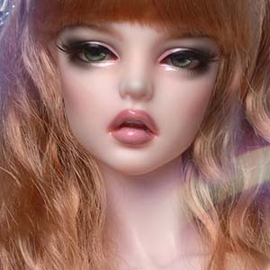Fashion Doll - Flora Thelma - LE 16