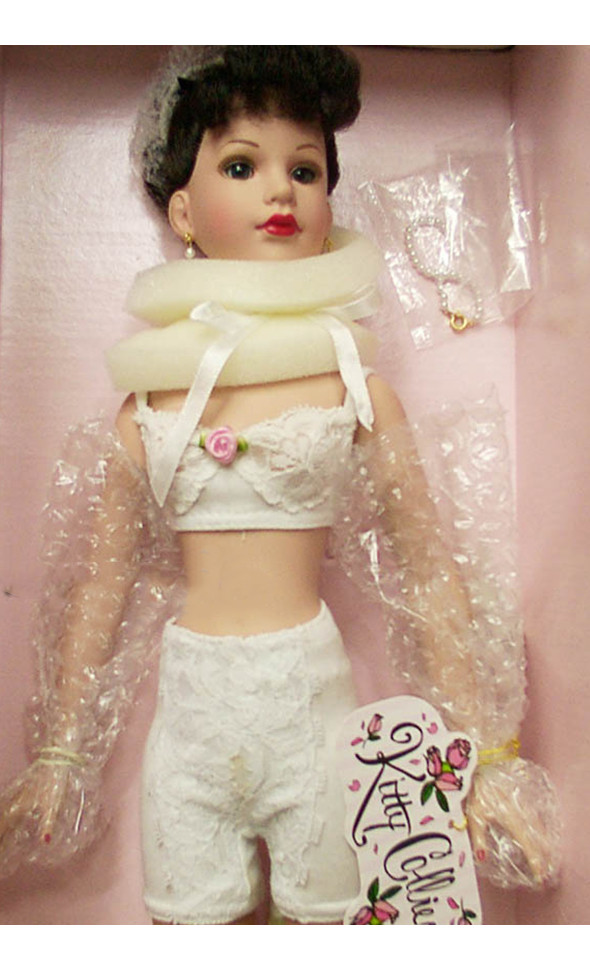2002 Basic Doll(Brunette)