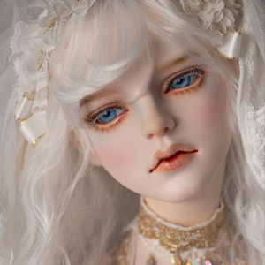 Trinity Doll - Candle Doll ; Nua Campbell - LE5