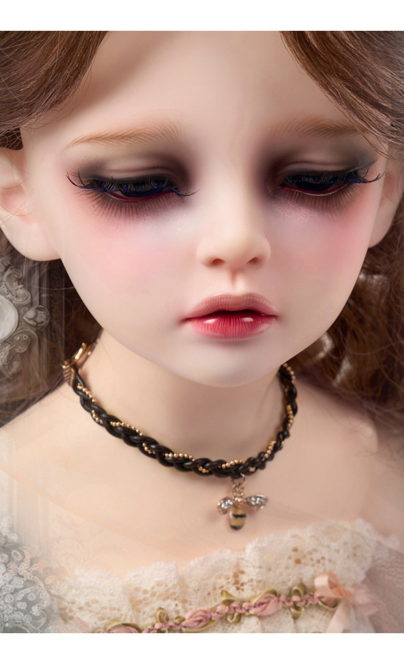Trinity Doll Size - Honeybee Necklace (G Black)