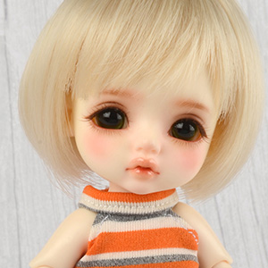 (5) Classic VOVO Short Wig (Blonde)
