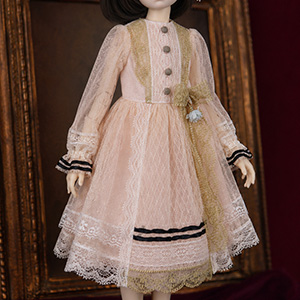 MSD - Beige Mesh Apron (Round Front Buttons) 02/3rd/01