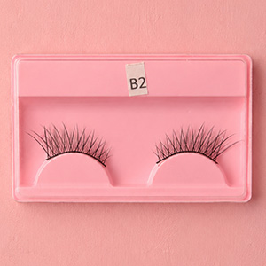 Doll Eyelashes - B2