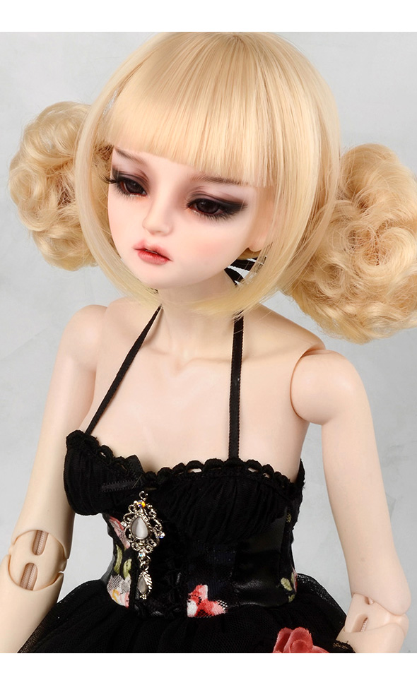 (8-9) Noirine Wig - Blonde